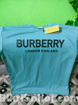 Burberry t-shirt
